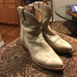 Frye Billy shirt cowboy boots